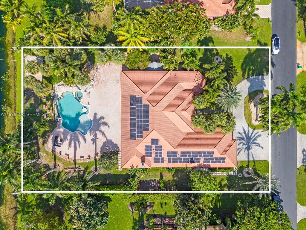 Photo of 2161 SW 131st Ter, Davie, FL 33325 (MLS # A11978552)