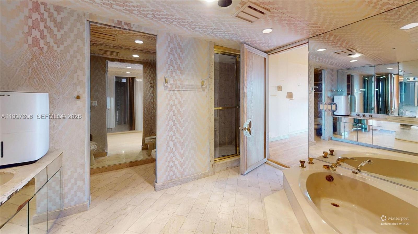 JOCKEY CLUB III CONDO - Residential