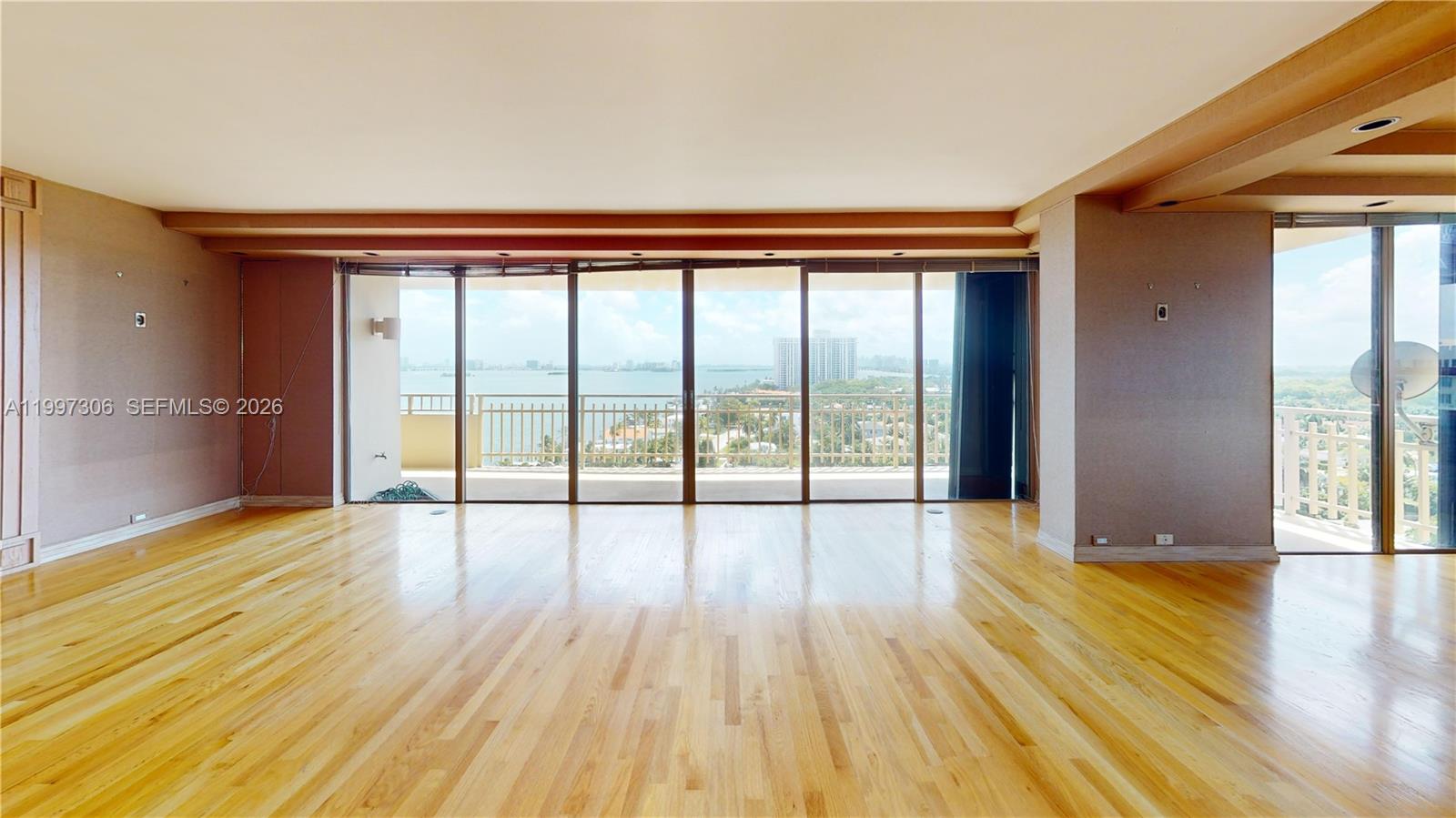 JOCKEY CLUB III CONDO - Residential