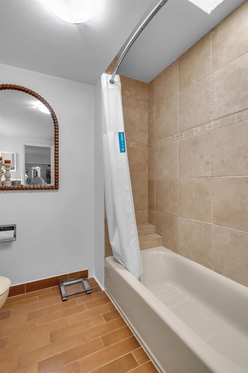 BAY TREE PATIO HOMES COND - Residential