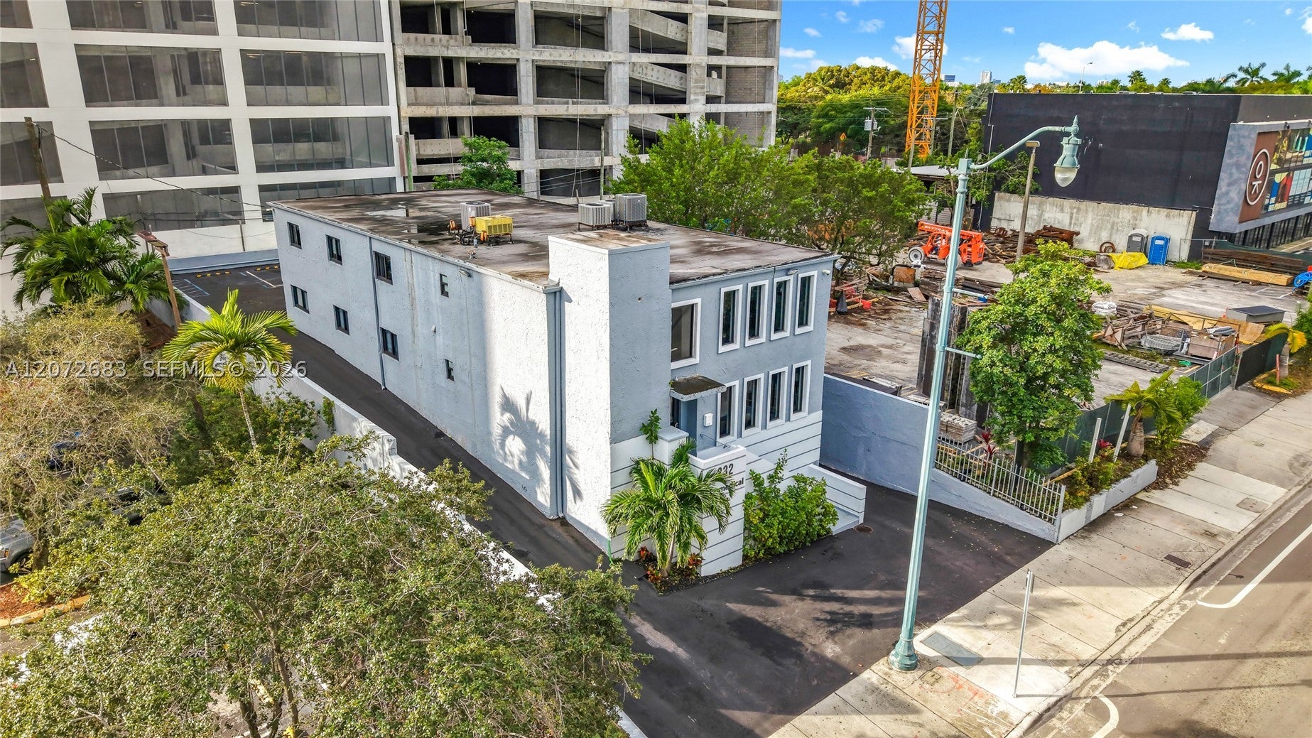 232 SW 8th St