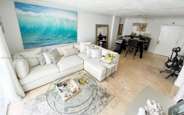 6969 Collins Ave 906