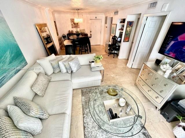 6969 Collins Ave 906