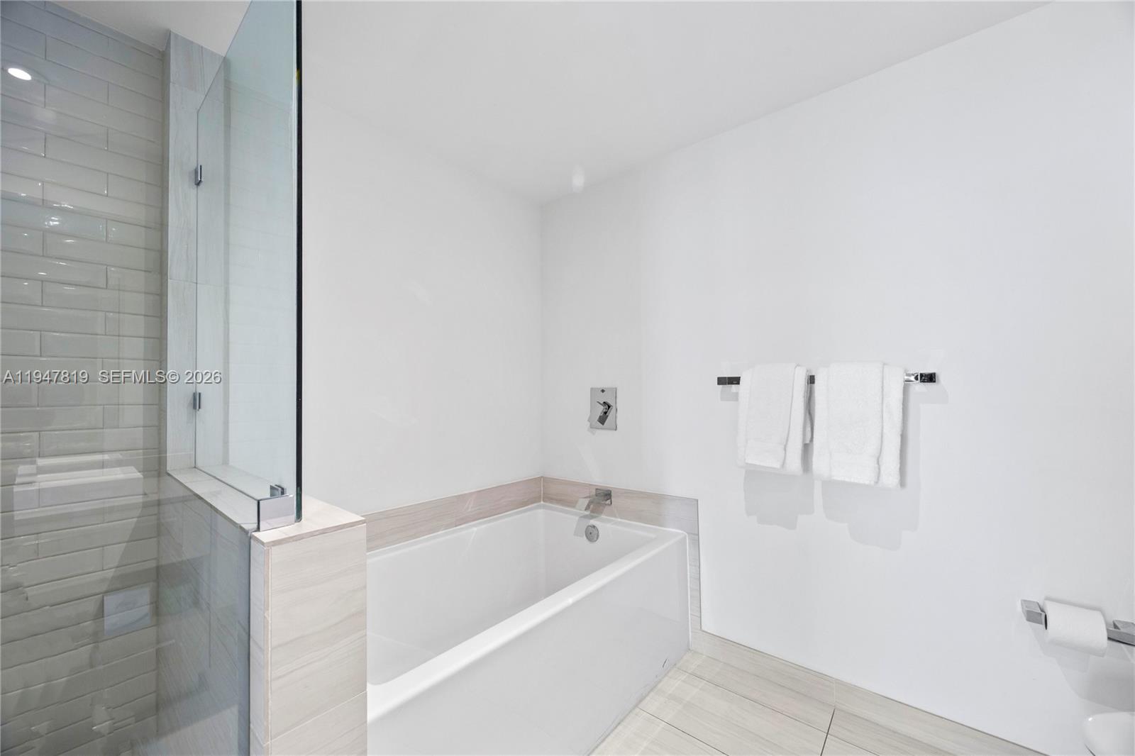 4010 SOUTH OCEAN CONDO - Residential