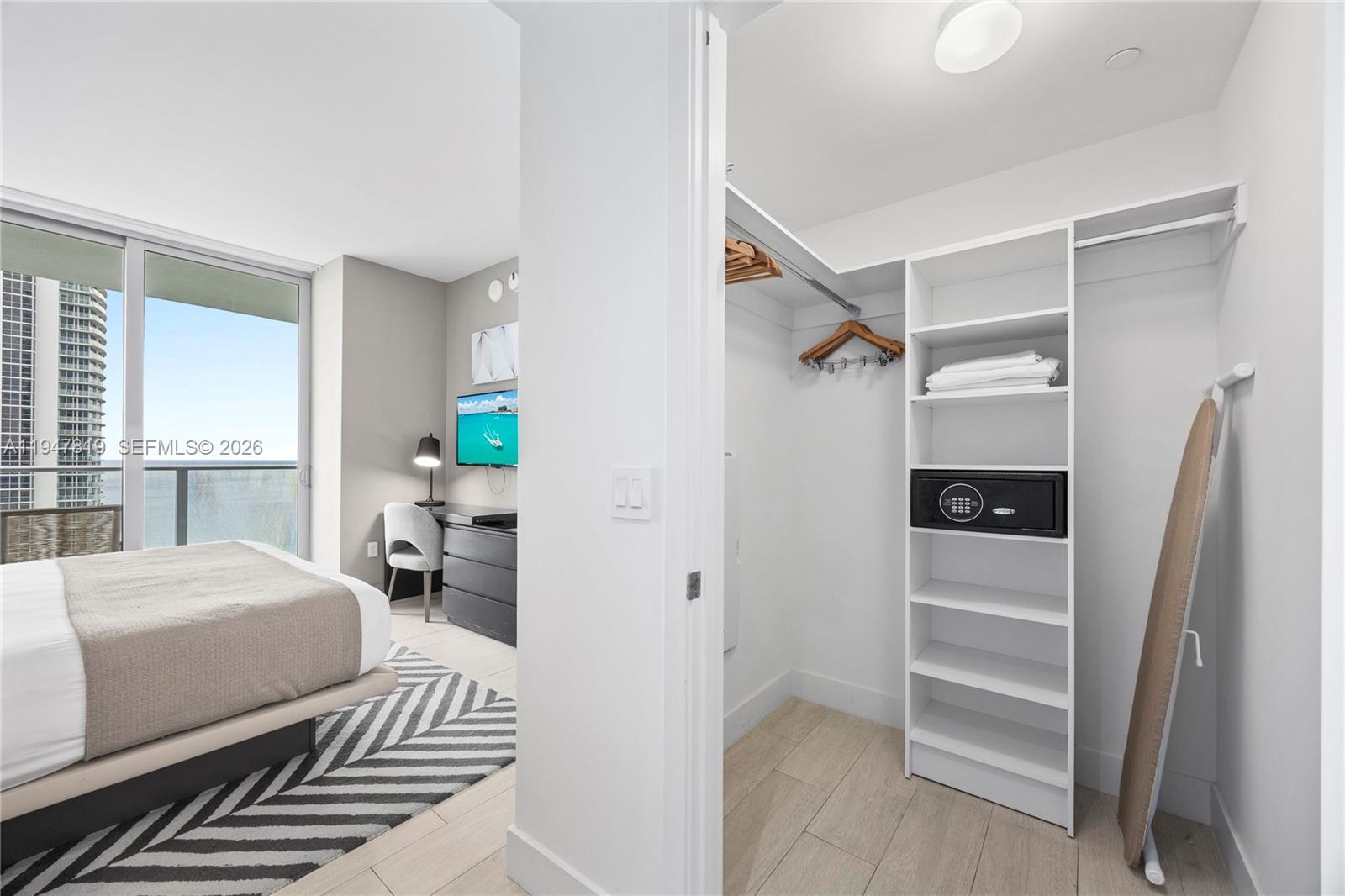 4010 SOUTH OCEAN CONDO - Residential