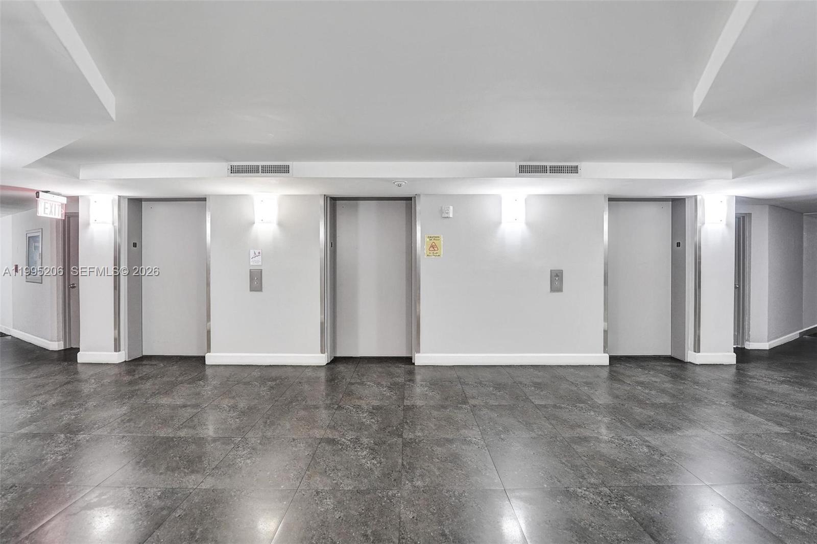 200 LESLIE CONDO - Residential