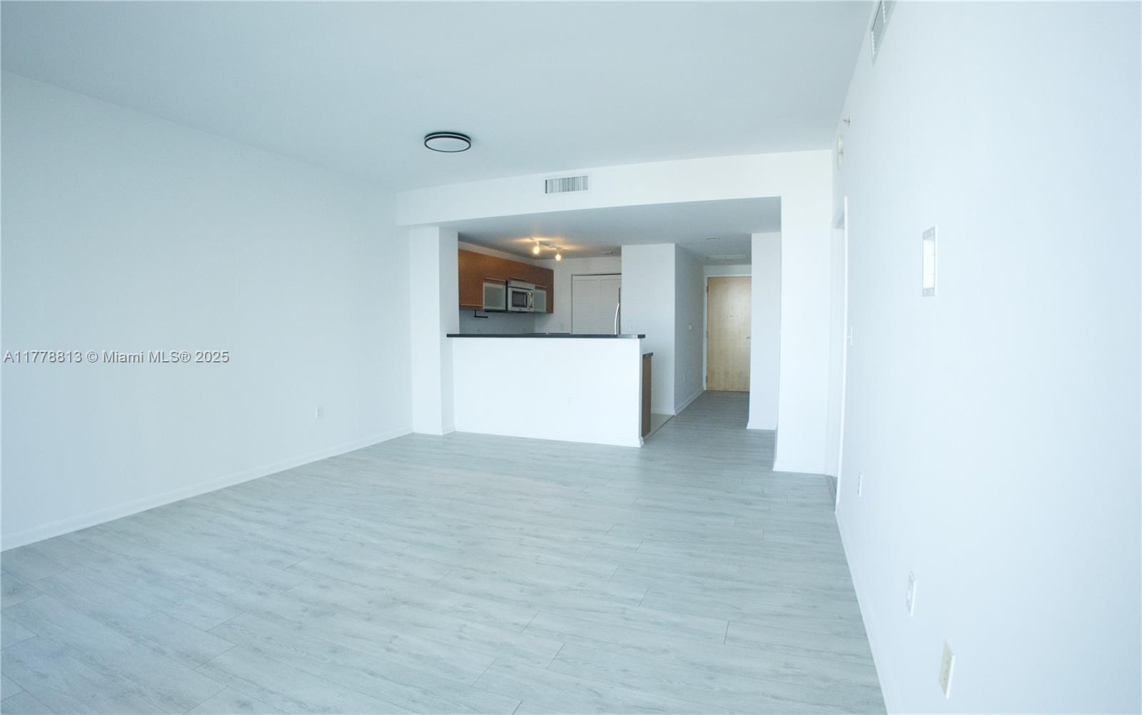 244 Biscayne Blvd 1804