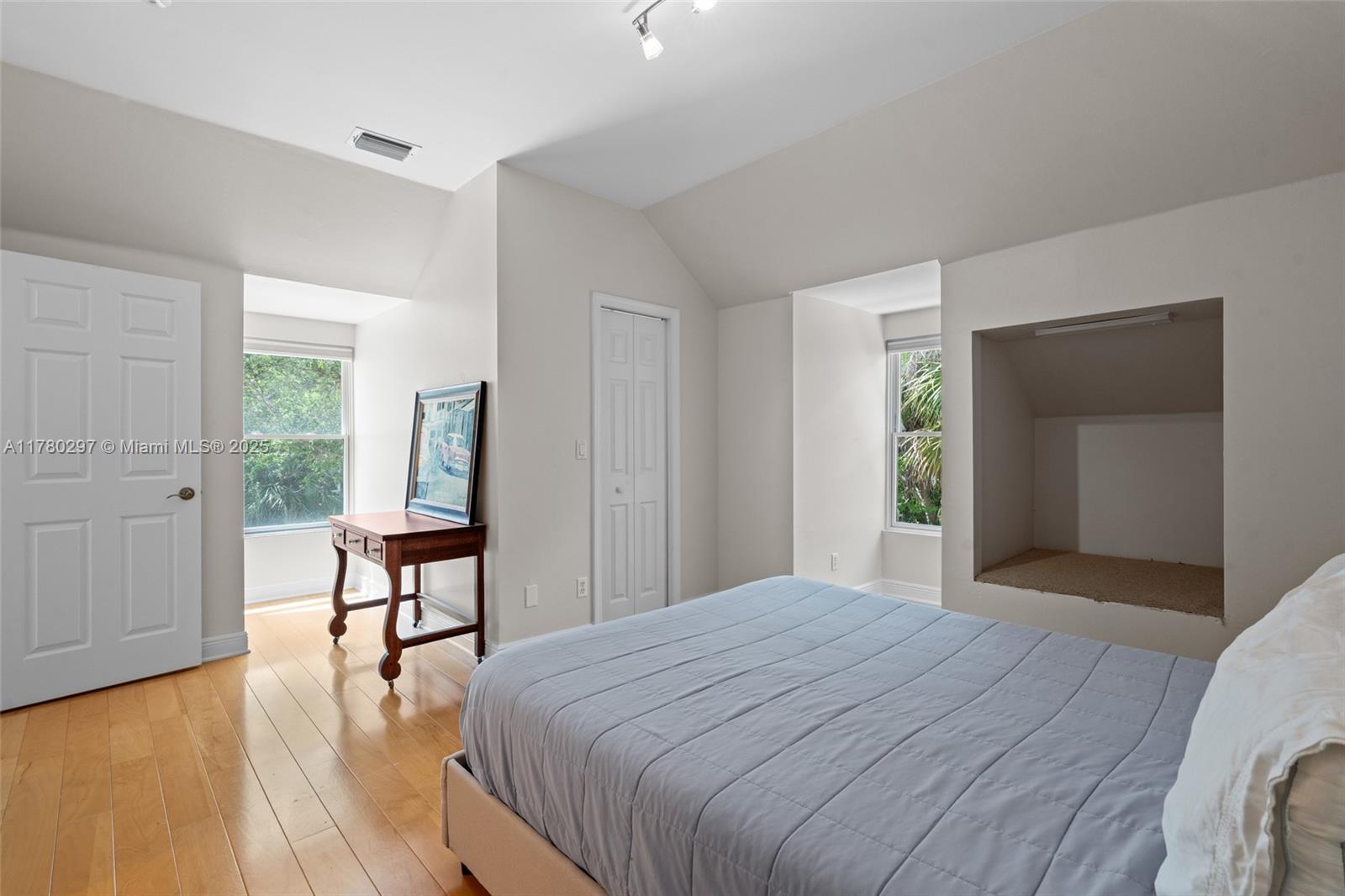 Cranbrook Harbour - Residential