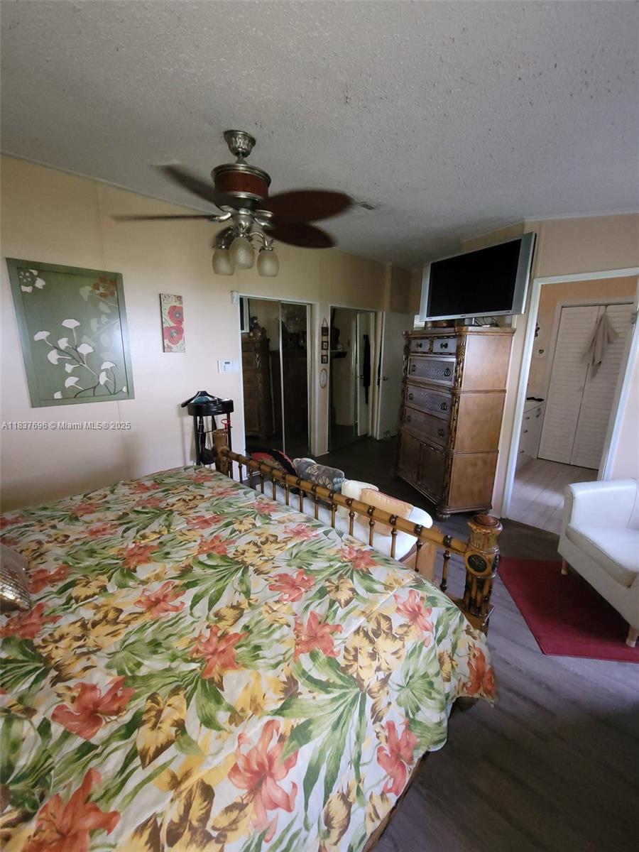 GATEWAY ESTATES PARK COND - Residential