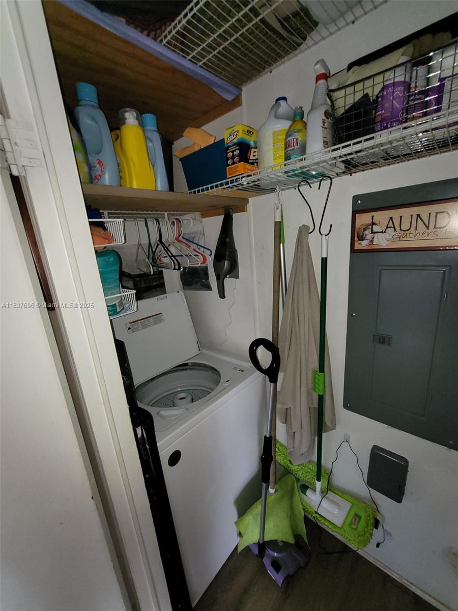 GATEWAY ESTATES PARK COND - Residential