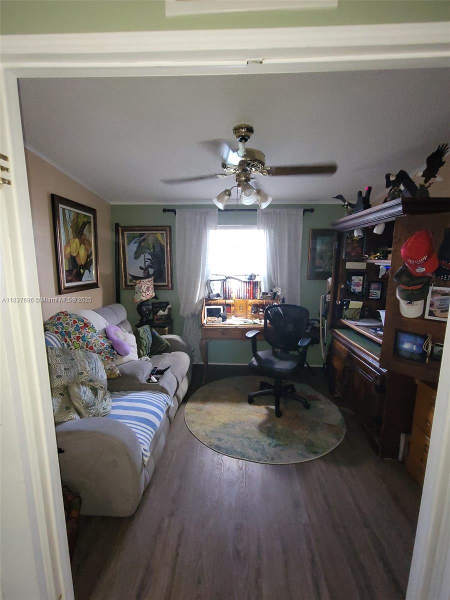 GATEWAY ESTATES PARK COND - Residential