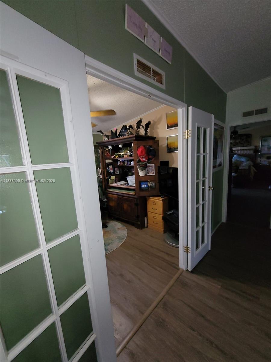 GATEWAY ESTATES PARK COND - Residential