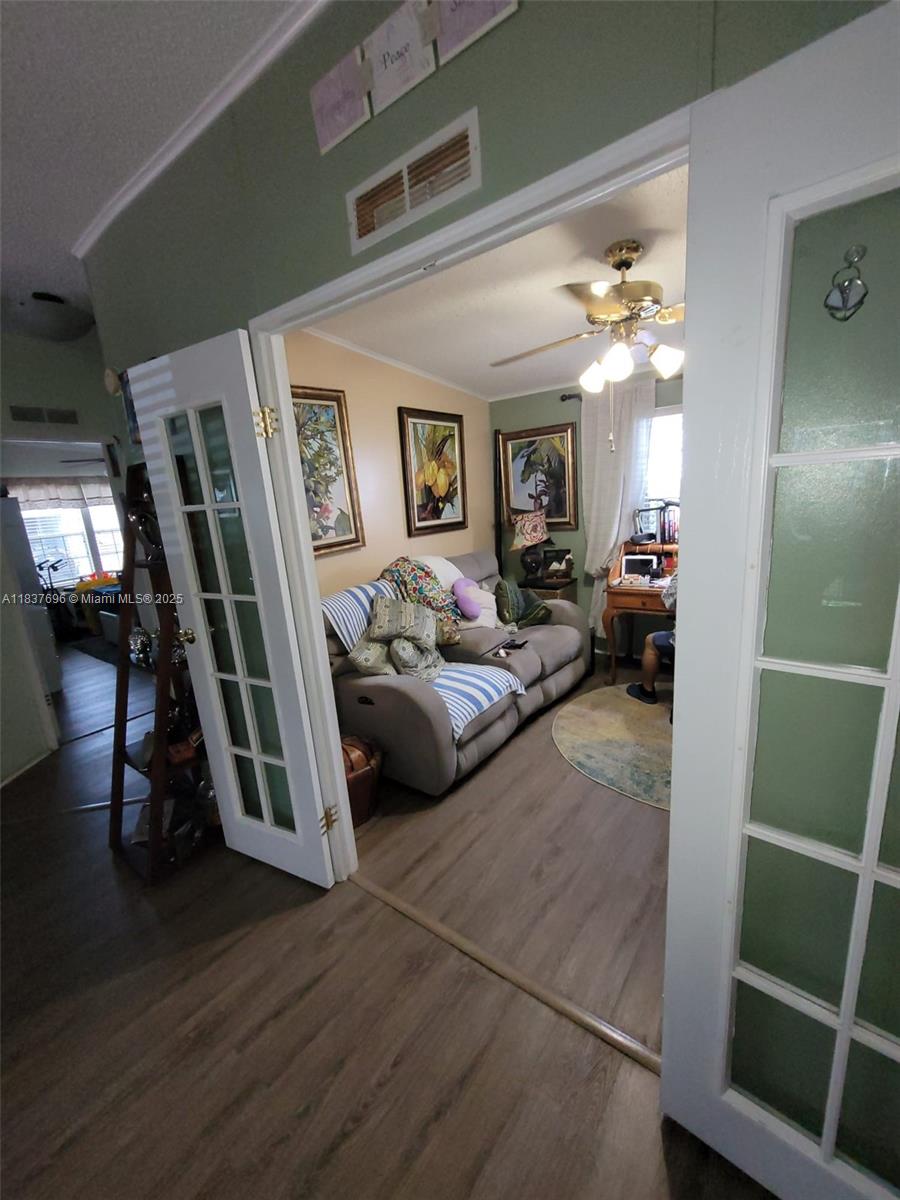 GATEWAY ESTATES PARK COND - Residential