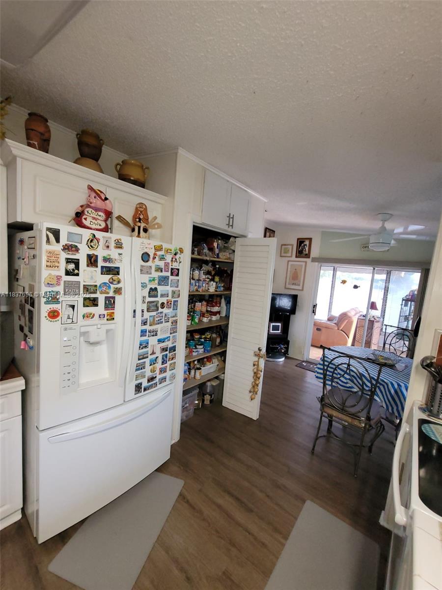 GATEWAY ESTATES PARK COND - Residential