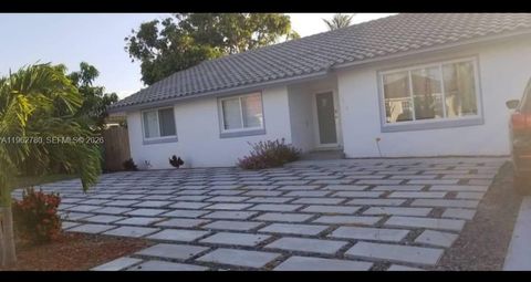 17230 SW 93rd Ave . Palmetto Bay FL 33157