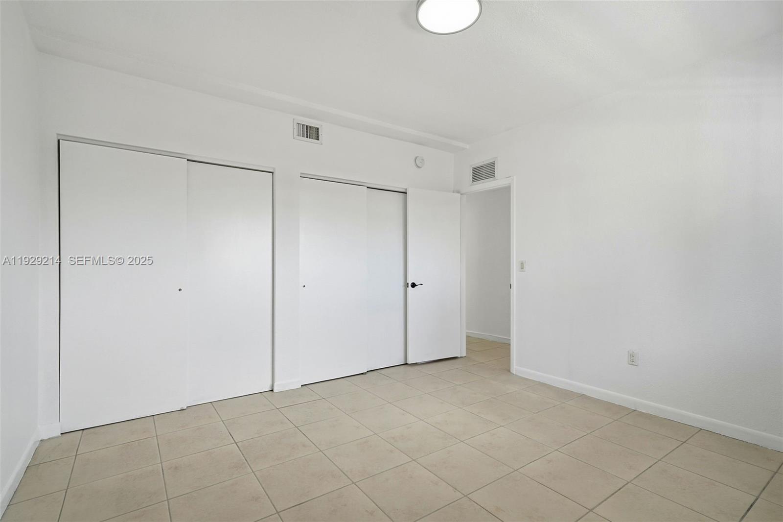 RIVE MARSEILLES CONDO - Residential Lease