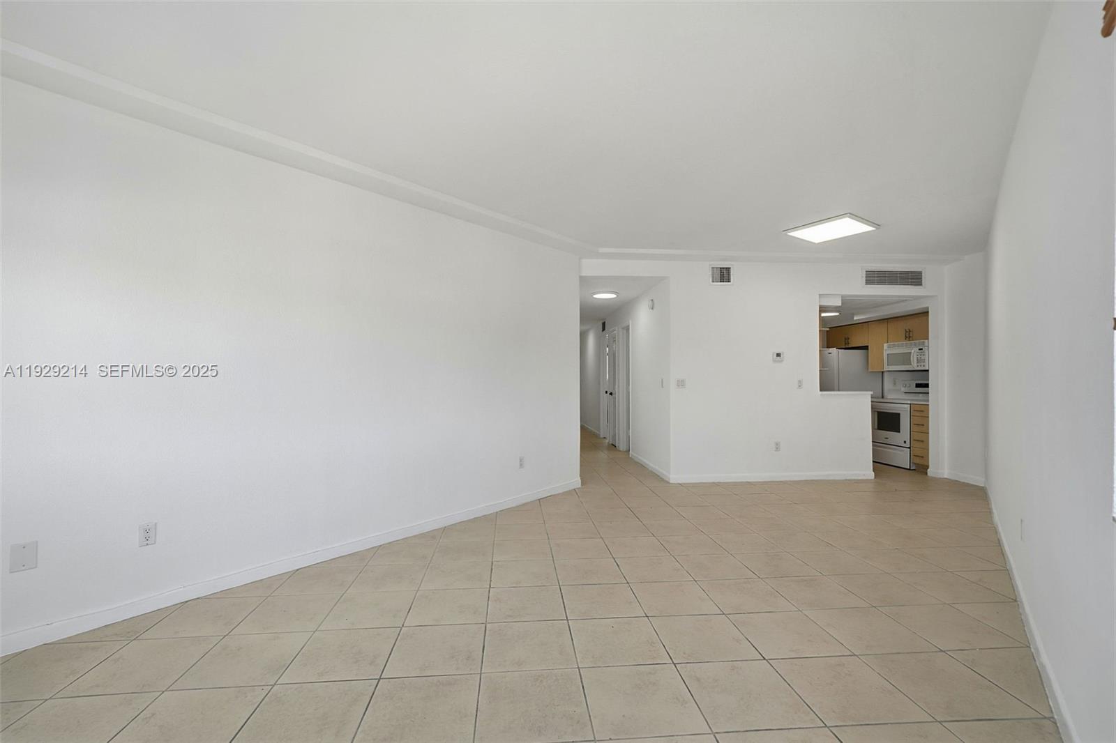 RIVE MARSEILLES CONDO - Residential Lease