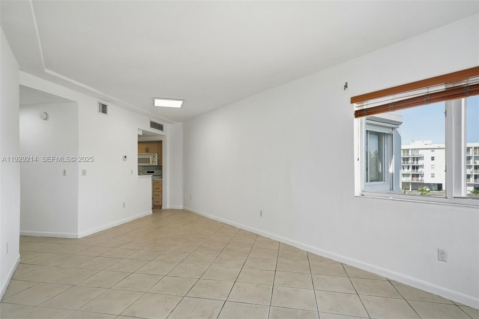 RIVE MARSEILLES CONDO - Residential Lease