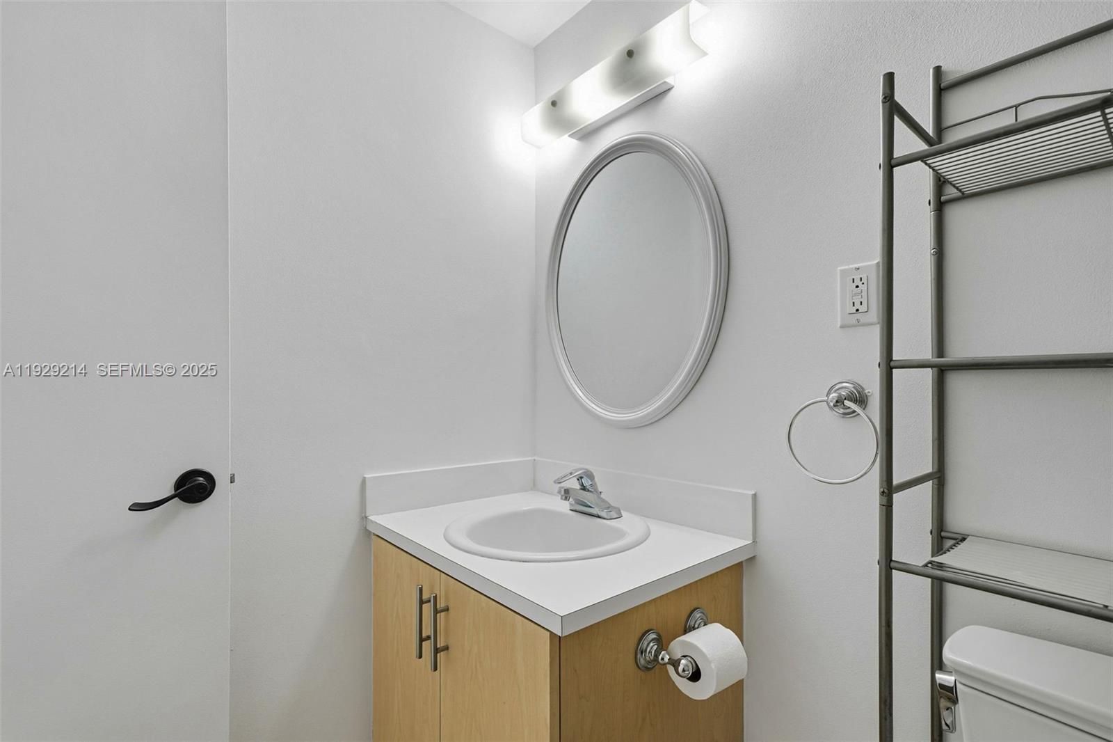 RIVE MARSEILLES CONDO - Residential Lease