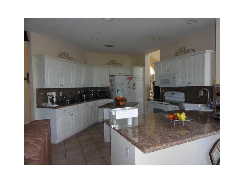 SILVER LAKES AT PEMBROKE - Residential Lease