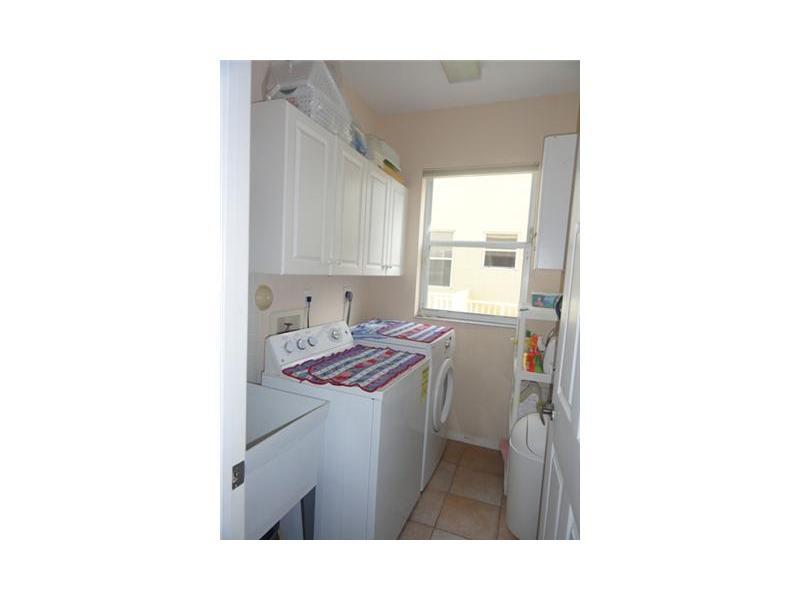 SILVER LAKES AT PEMBROKE - Residential Lease