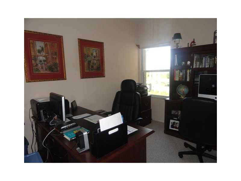 SILVER LAKES AT PEMBROKE - Residential Lease