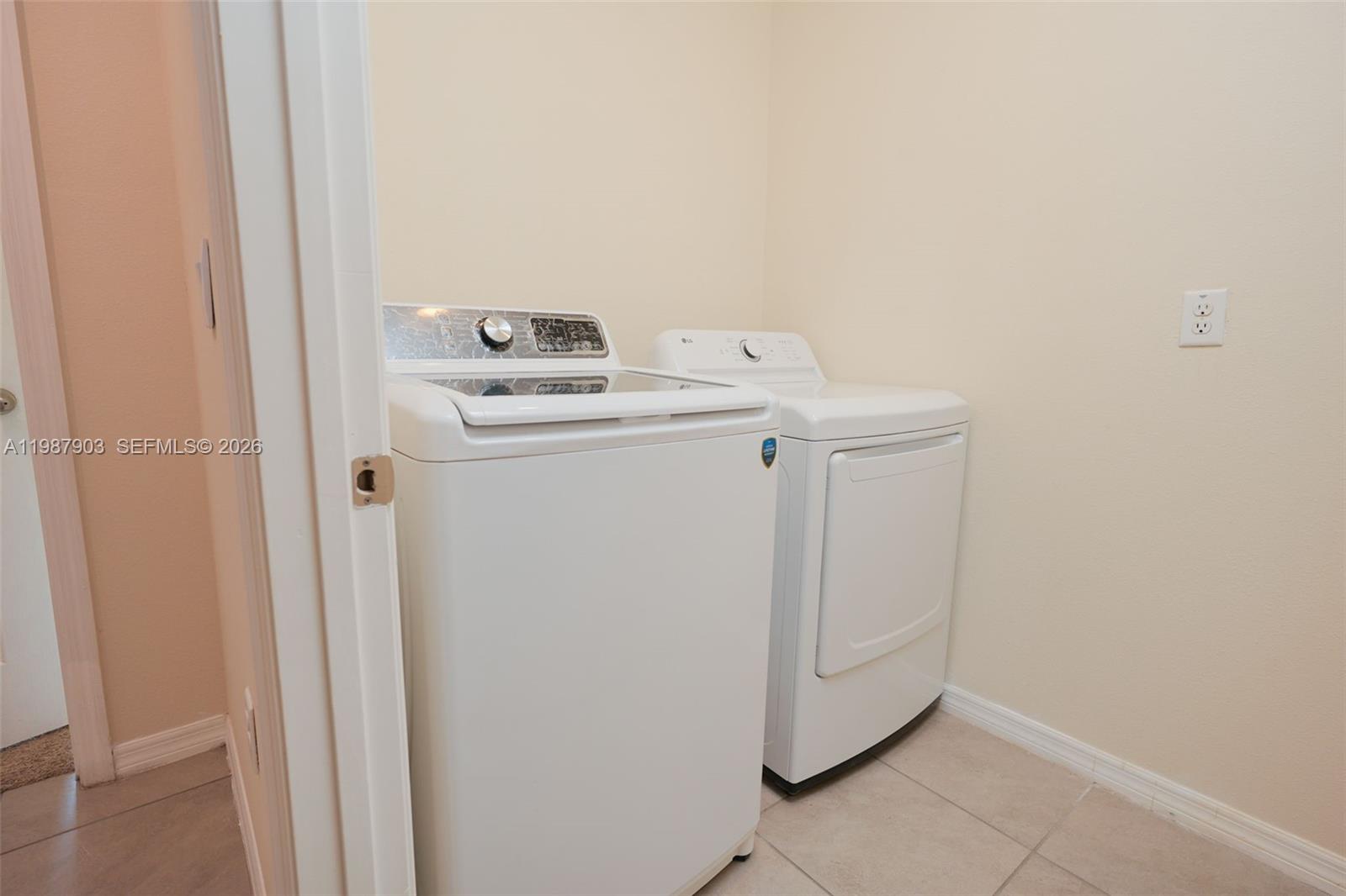 POINCIANA VLG 1 NBHD 1 SOU - Residential