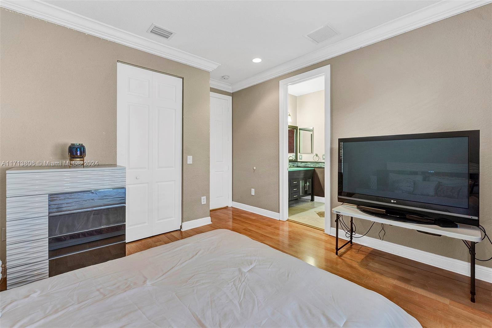 CANYON ISLES 2 - Residential