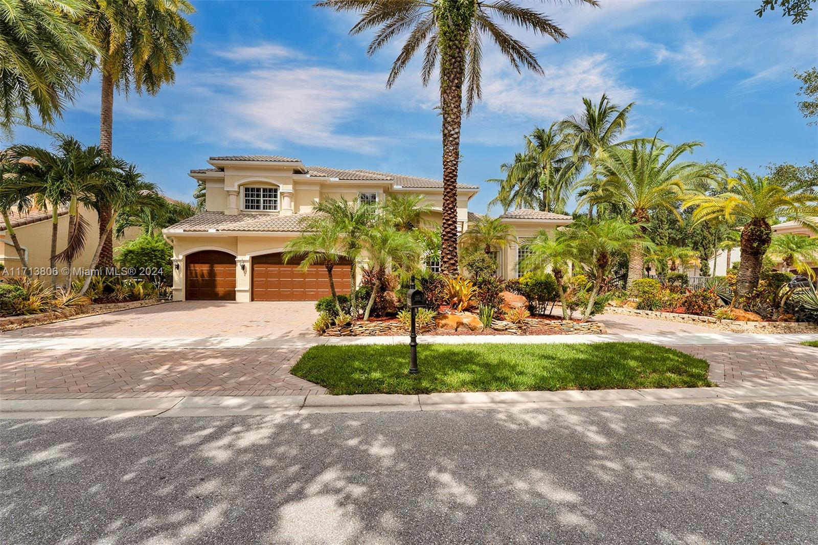 CANYON ISLES 2 - Residential