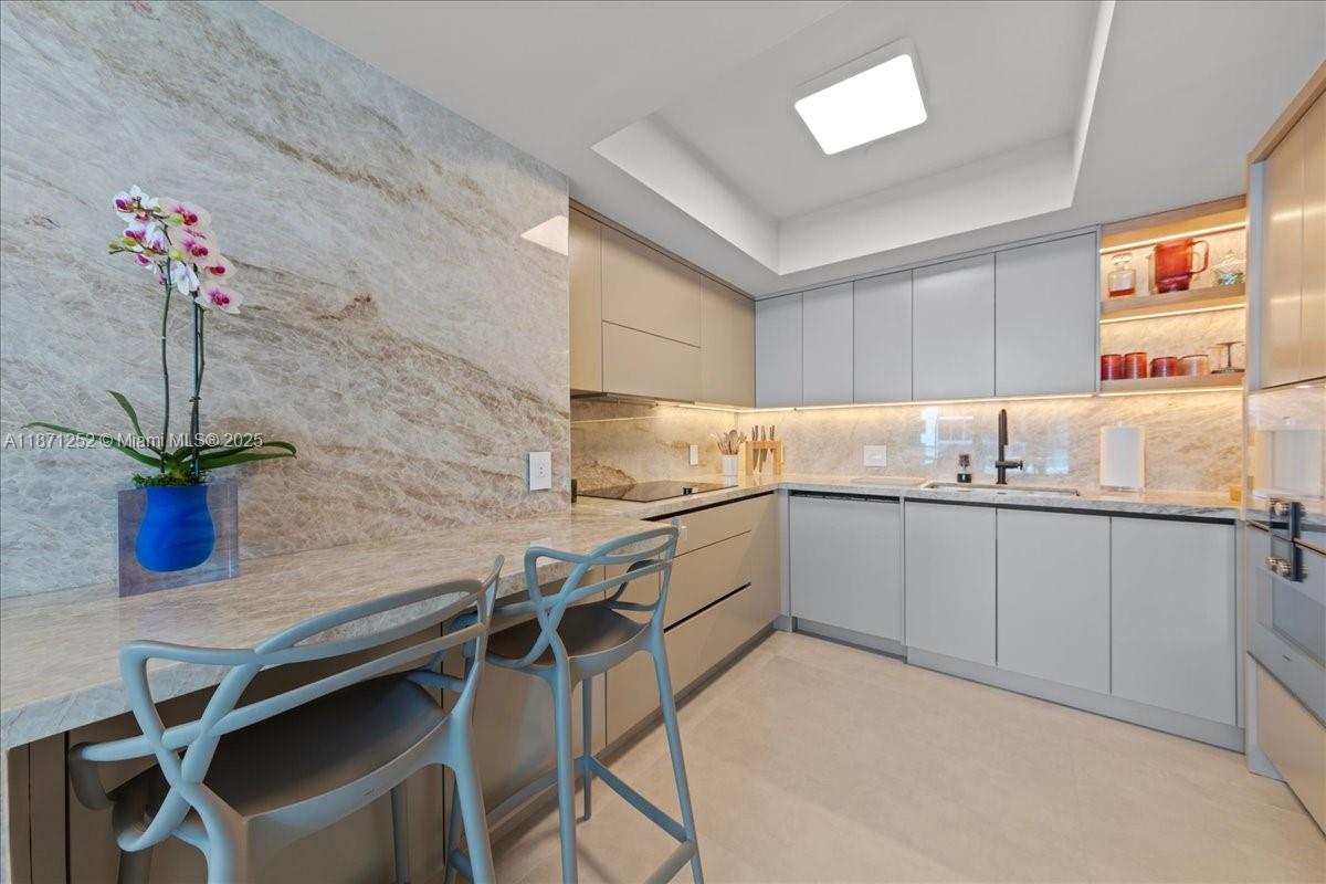 1331 Brickell Bay Dr 1406