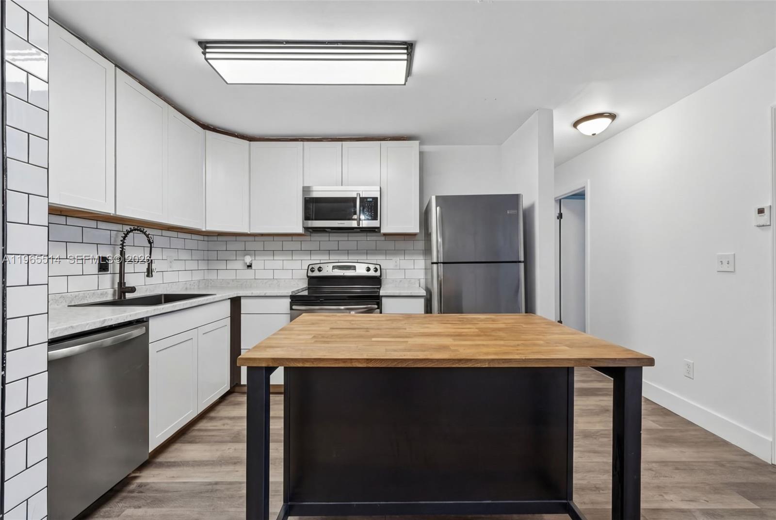 CYPRESS CLUB CONDO - Residential