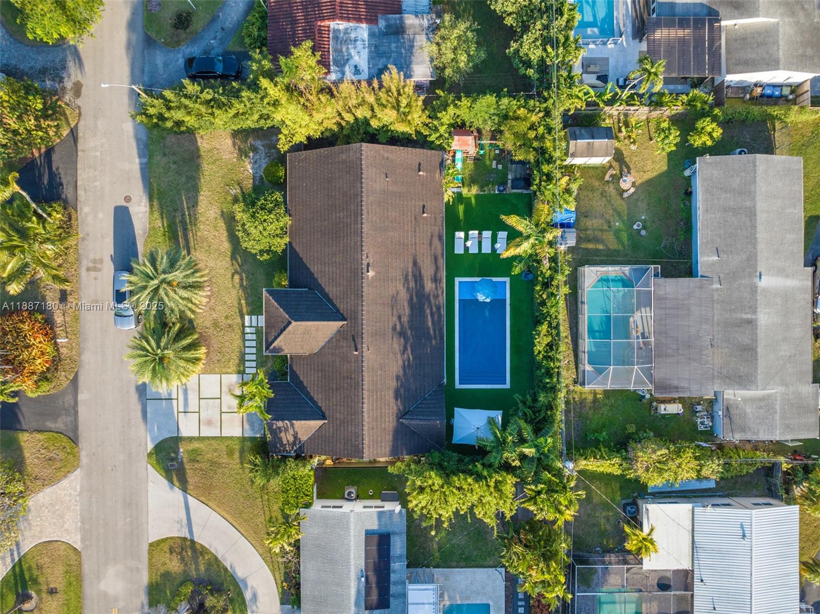 TWIN LAKE MANOR SUB - Residential