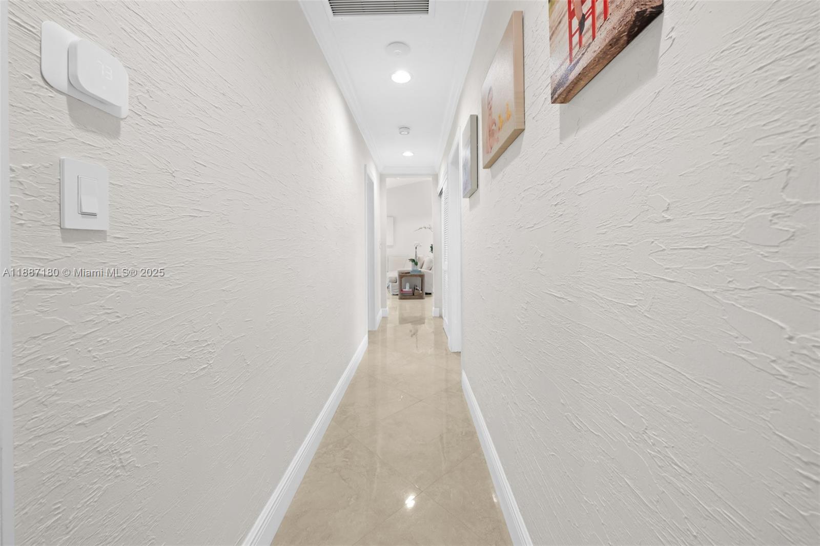 TWIN LAKE MANOR SUB - Residential