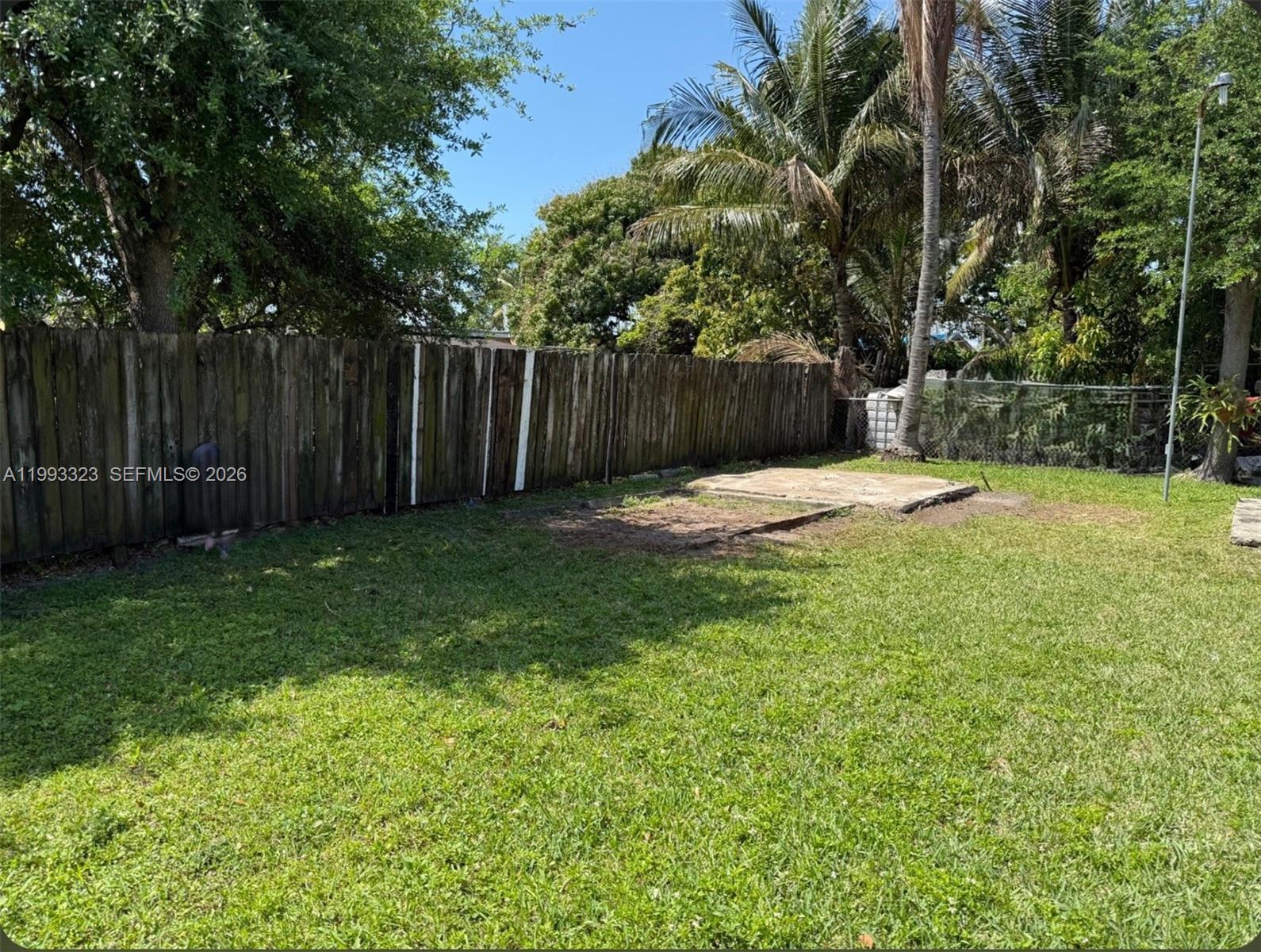 RIVERSIDE MANOR - Residential