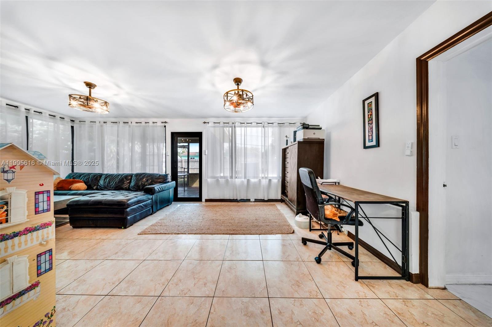 MIRAMAR SEC 2 - Residential