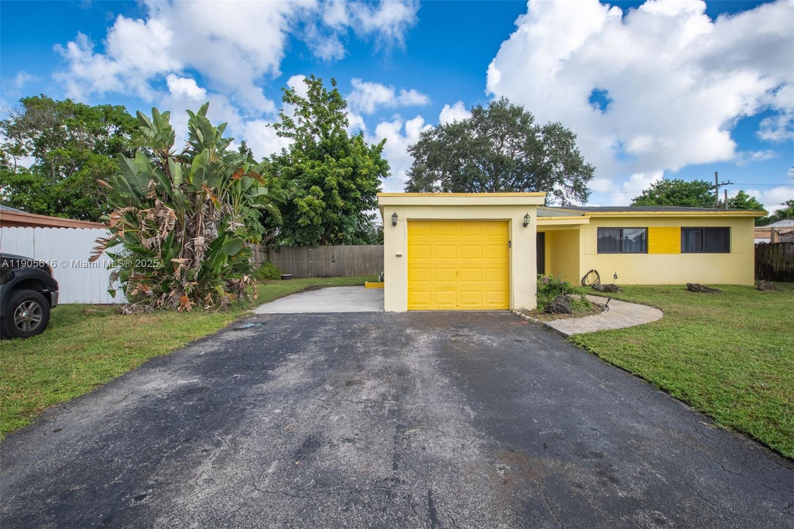 MIRAMAR SEC 2 - Residential