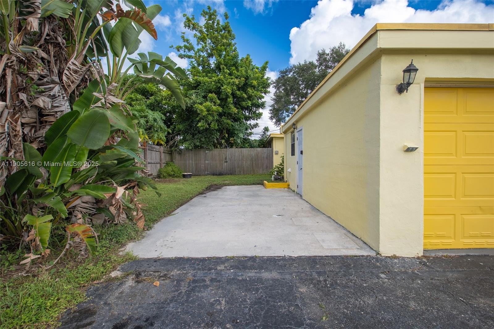 MIRAMAR SEC 2 - Residential