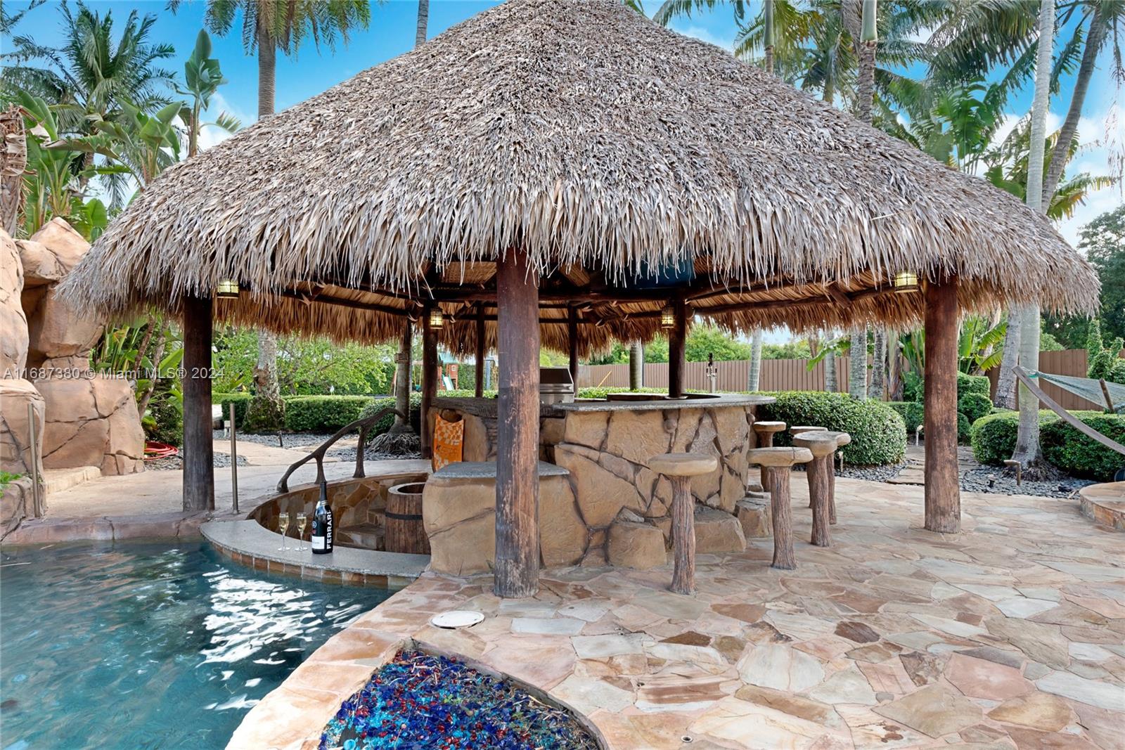 SWEETWATER ESTS SUB - Residential