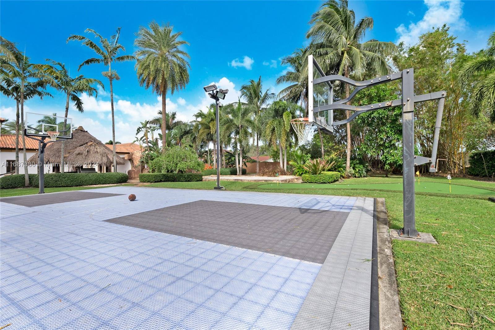 SWEETWATER ESTS SUB - Residential