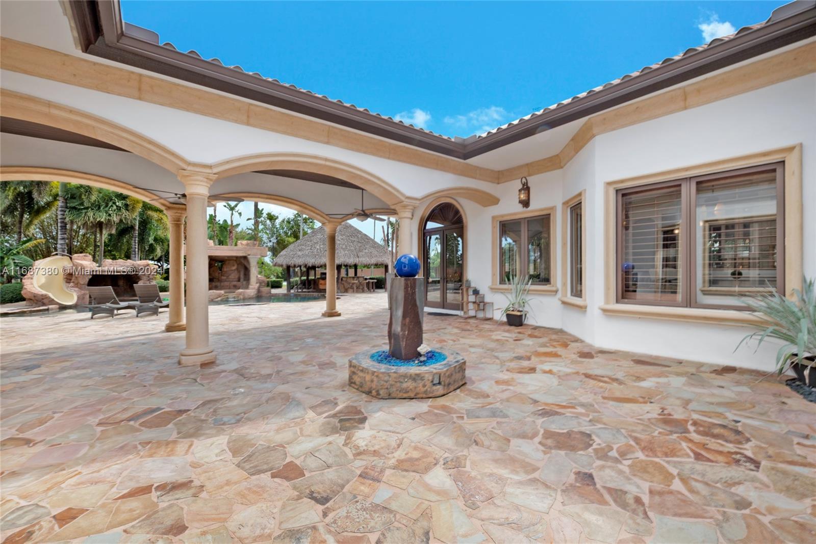 SWEETWATER ESTS SUB - Residential