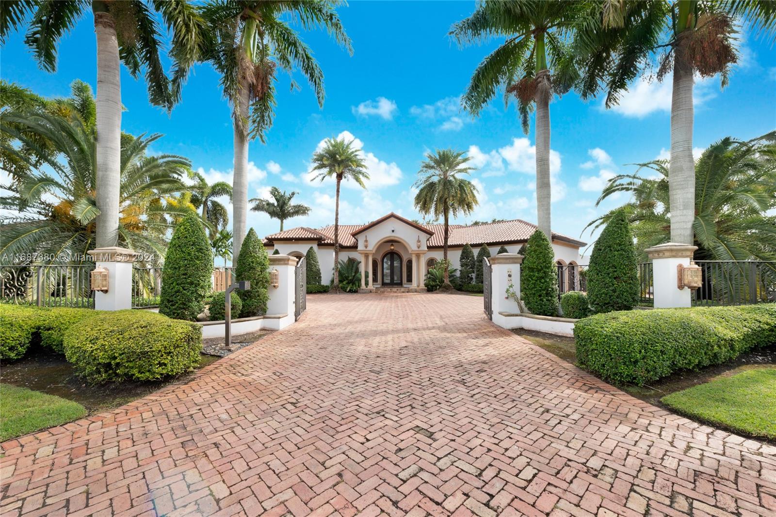 SWEETWATER ESTS SUB - Residential