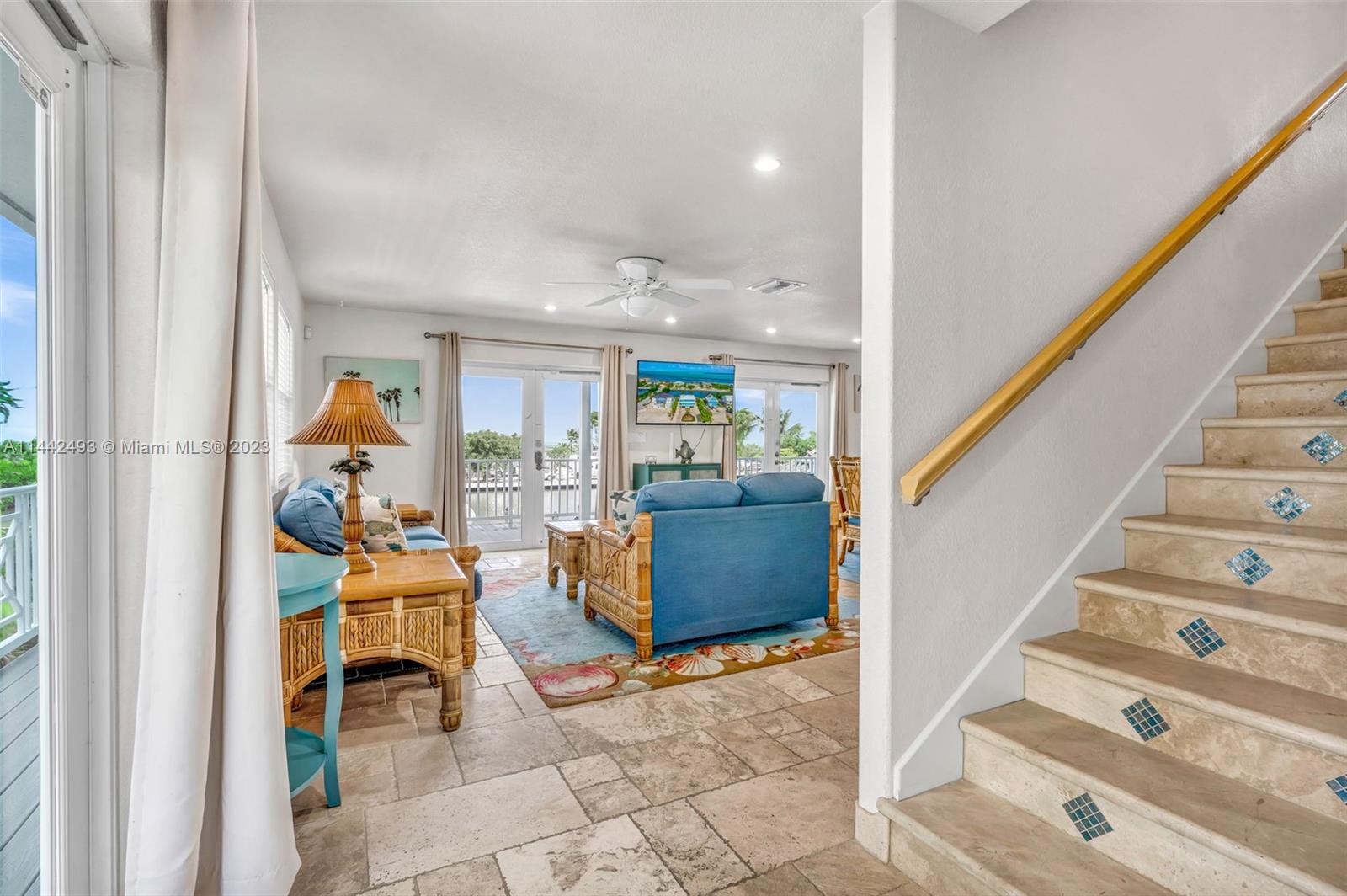 SOMBRERO BEACH VILLAGE - Residential