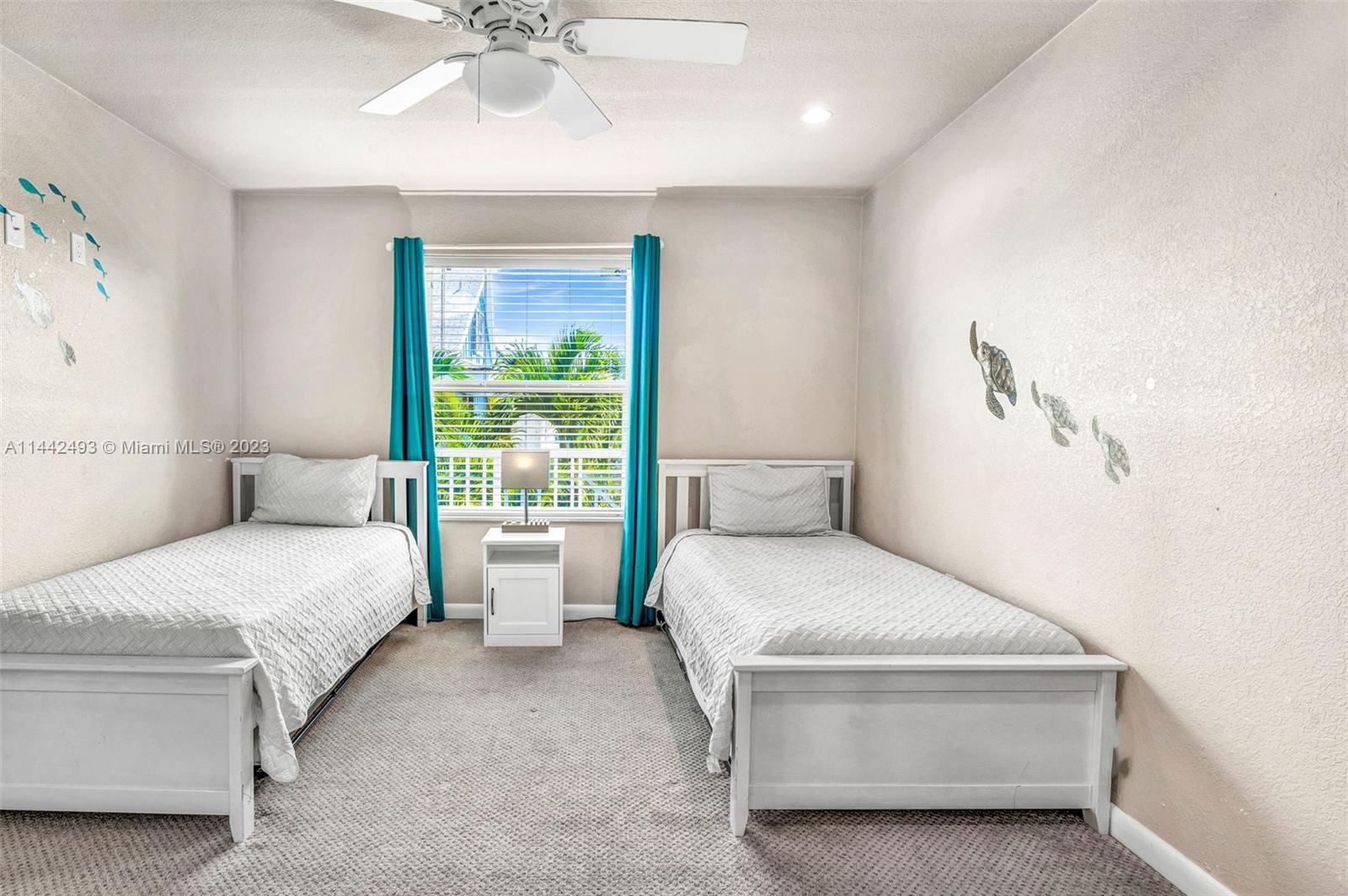 SOMBRERO BEACH VILLAGE - Residential