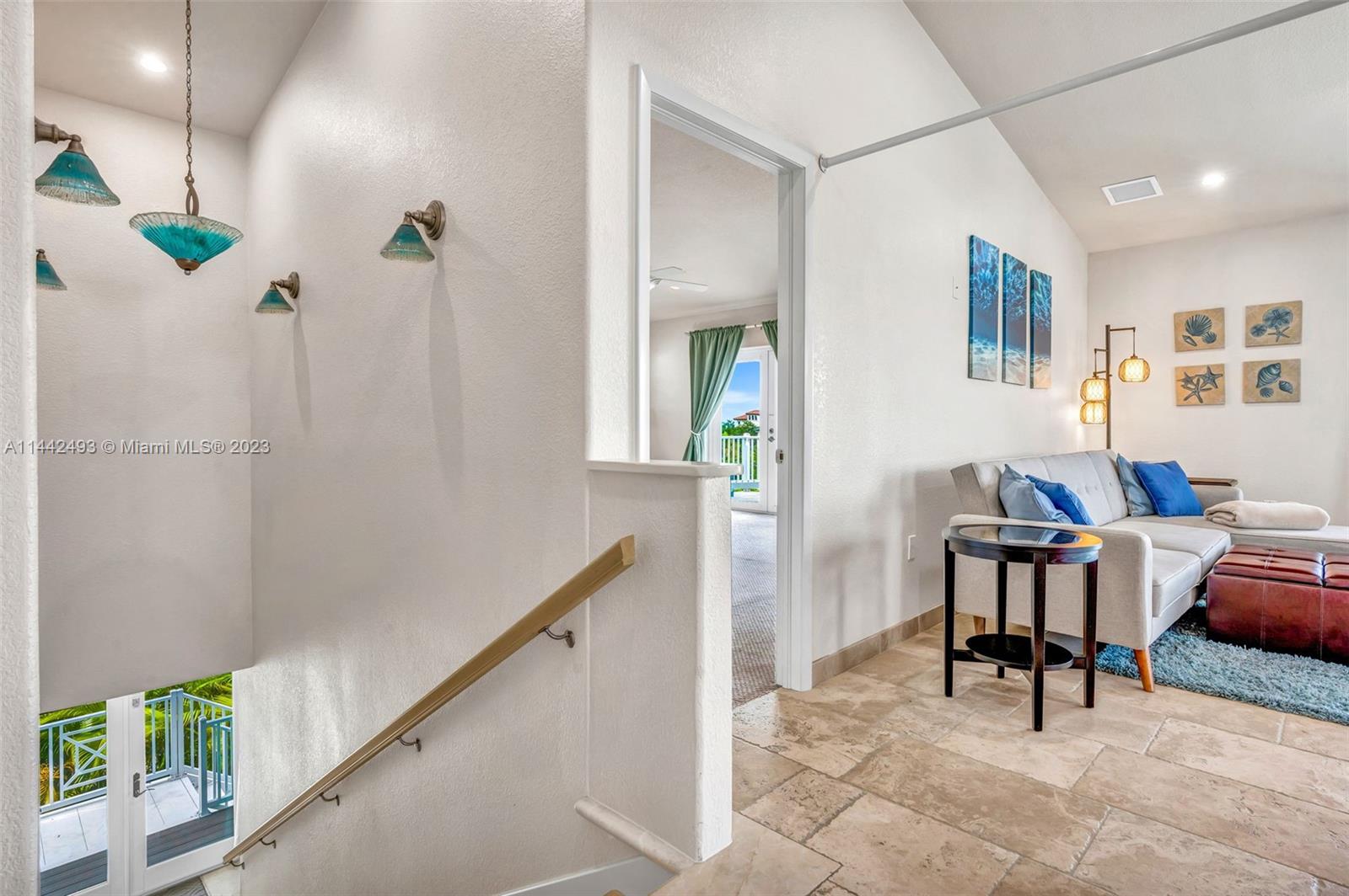 SOMBRERO BEACH VILLAGE - Residential