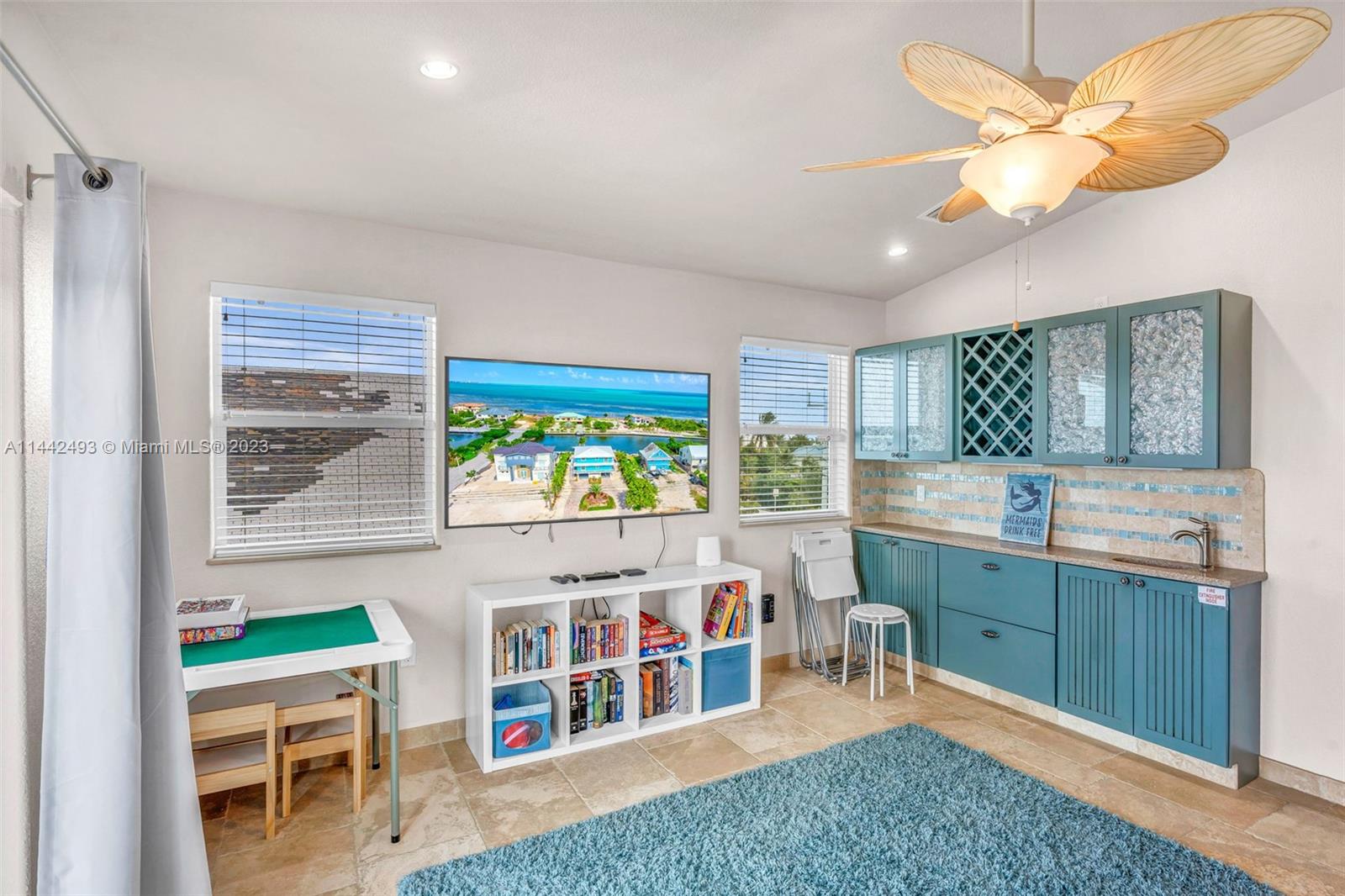 SOMBRERO BEACH VILLAGE - Residential