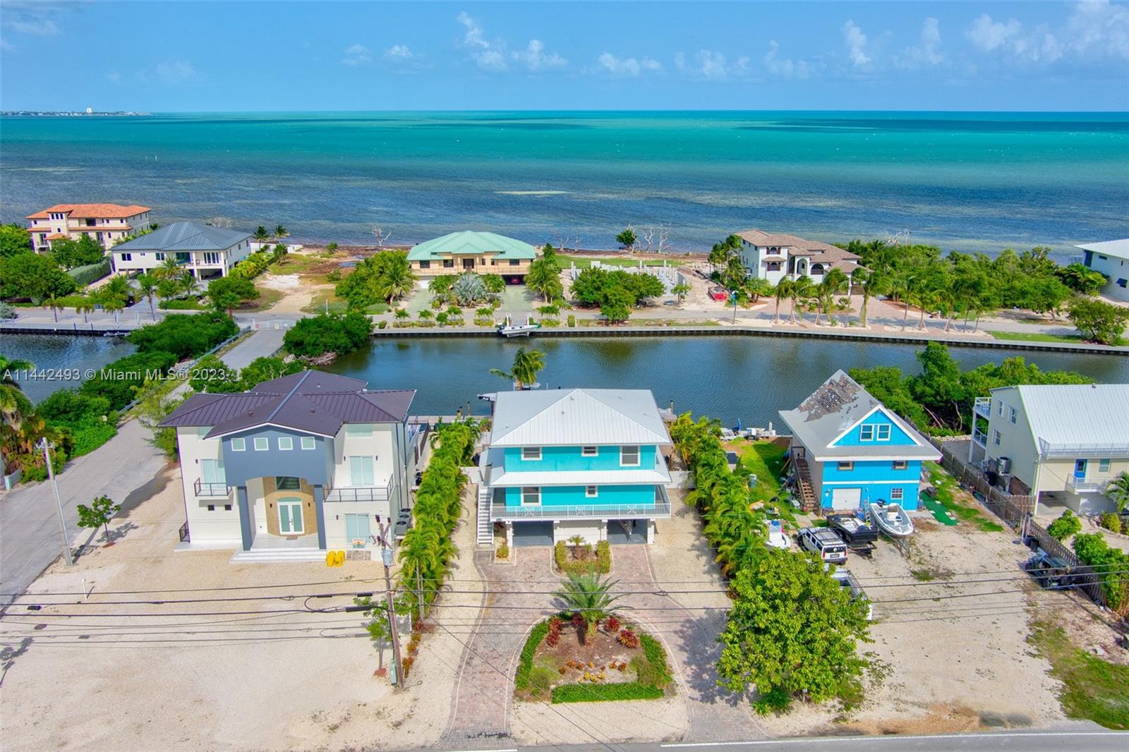 SOMBRERO BEACH VILLAGE - Residential