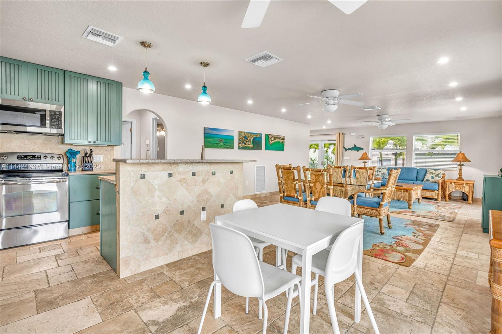 SOMBRERO BEACH VILLAGE - Residential