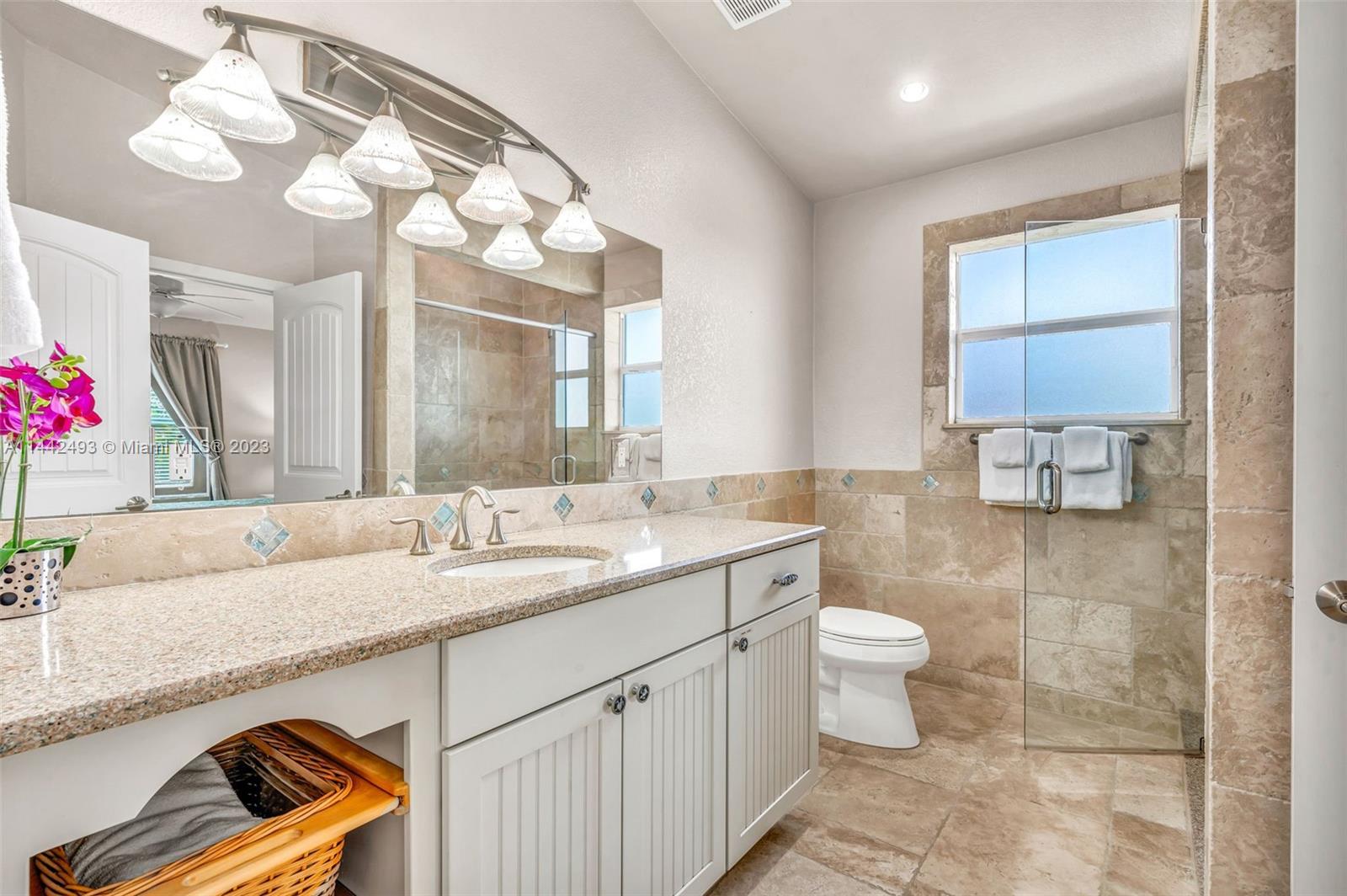 SOMBRERO BEACH VILLAGE - Residential