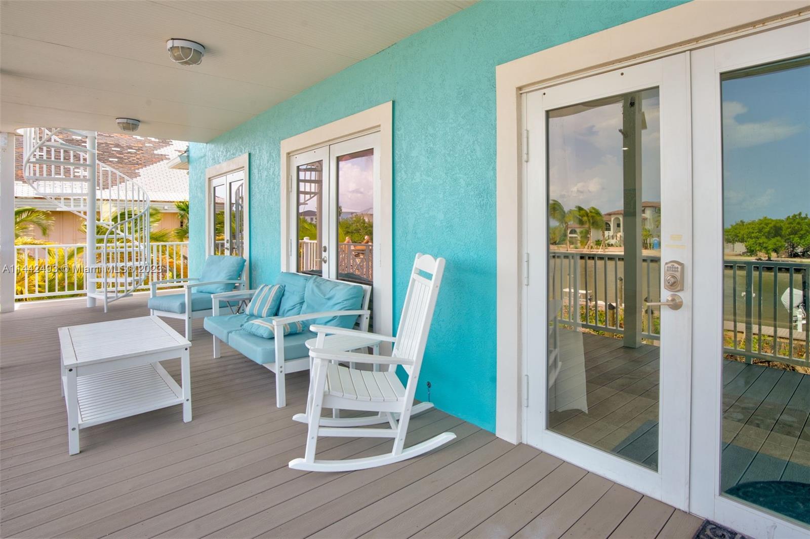 SOMBRERO BEACH VILLAGE - Residential