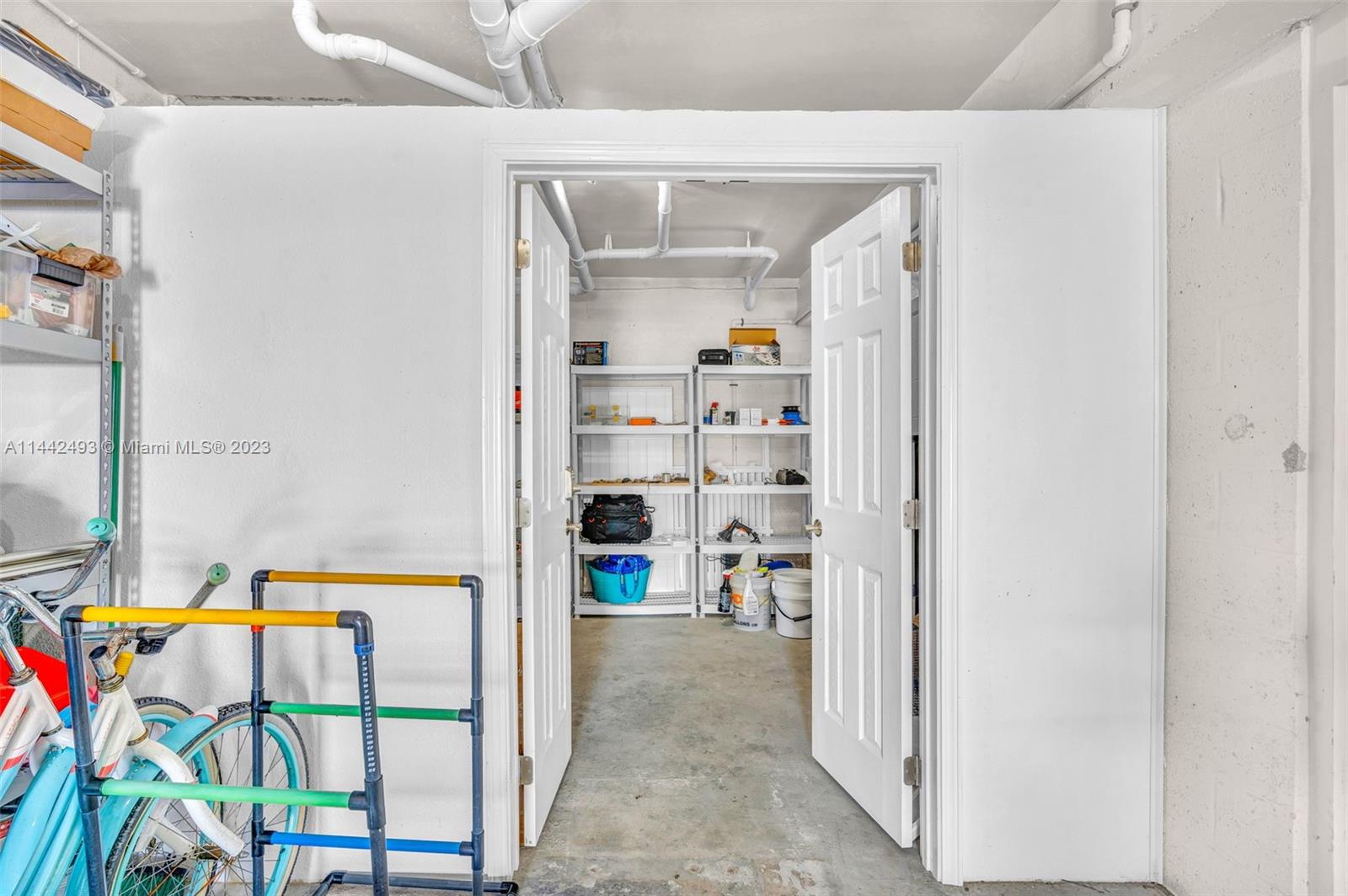 SOMBRERO BEACH VILLAGE - Residential